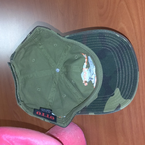 Doc Ford's Rum Bar & Grille Ft Myers Beach, FL Camo Snap-on Hat Cap - Picture 7 of 10